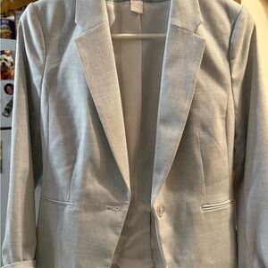 H & M Gray Sport Coat with Textured Fabric and Tailored Silhouette